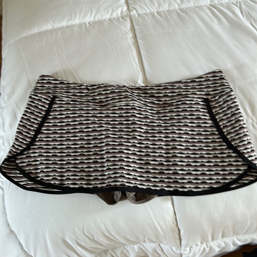 ATHLETA Waveline Kata UPF 50+ Foxtail Taupe Colorway Swim Skort L